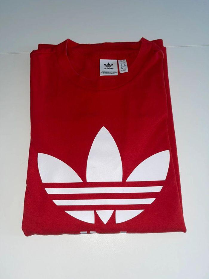 T-shirt adidas - photo numéro 1