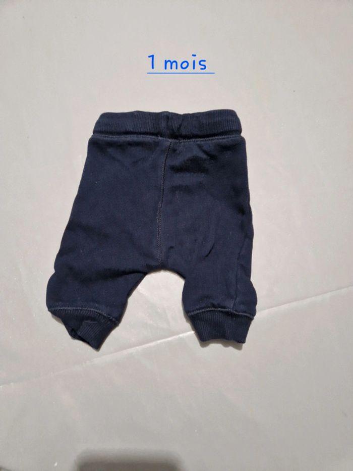 Pantalon 1 mois - photo numéro 2