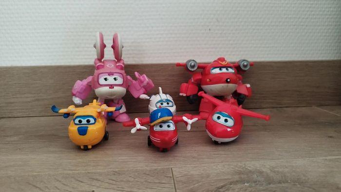 Lot Super Wings - photo numéro 1