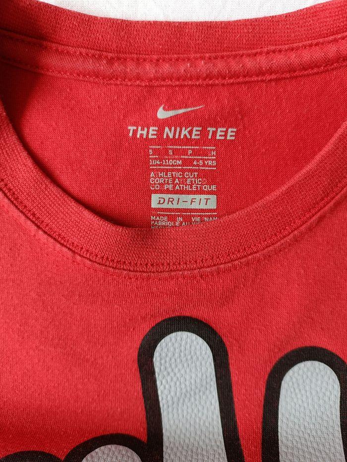 T-shirt Nike - photo numéro 1