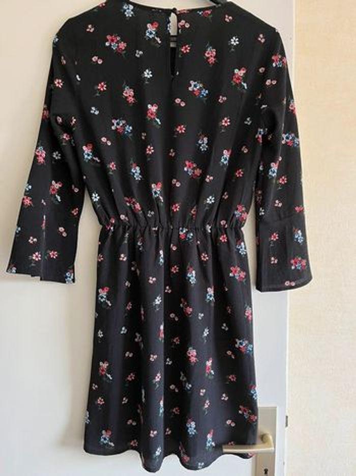 Robe noire fleurie taille XS H&M - photo numéro 9