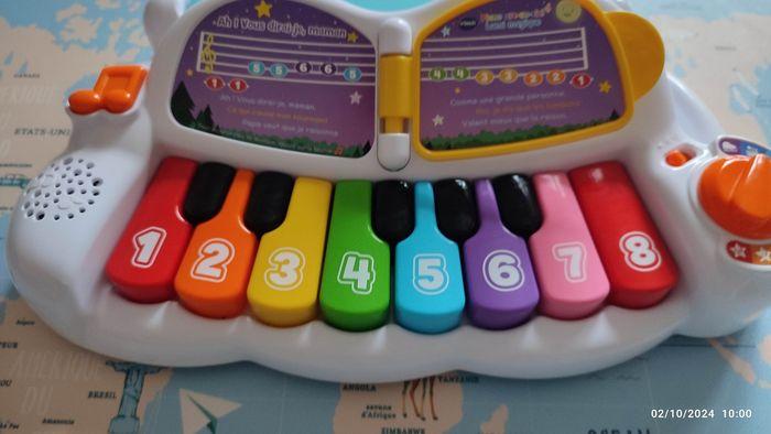 Piano Arc en ciel  lumi magique VTech tbe - photo numéro 2