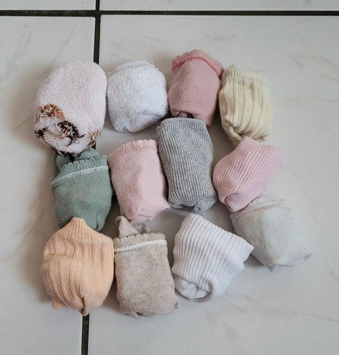 Lot chaussettes bébé.