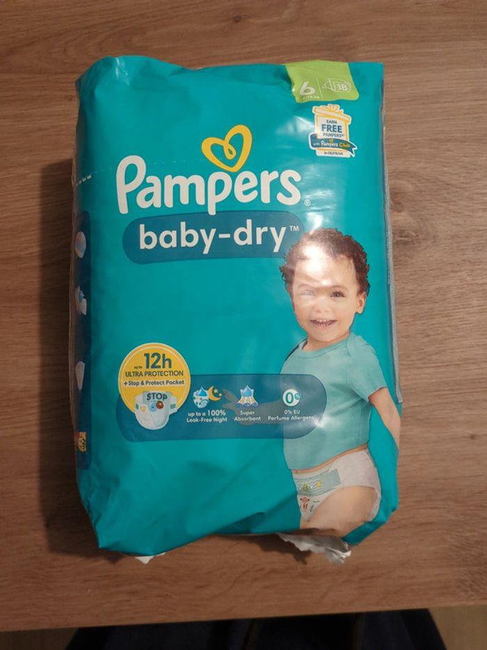 Pampers baby dry taille 6 - photo numéro 1