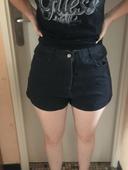 Short noir taille haute