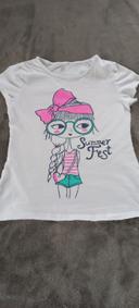 Tee-shirt avec personnage, taille 7/8 ans.