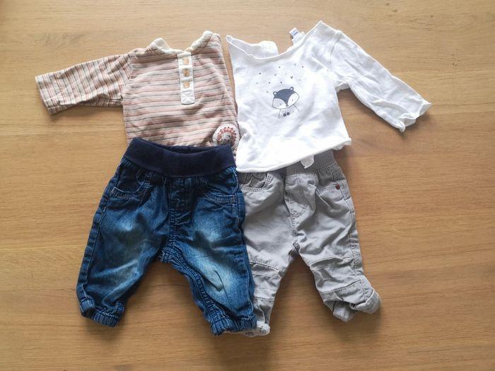 Lot 2 tenues bébé 1 mois