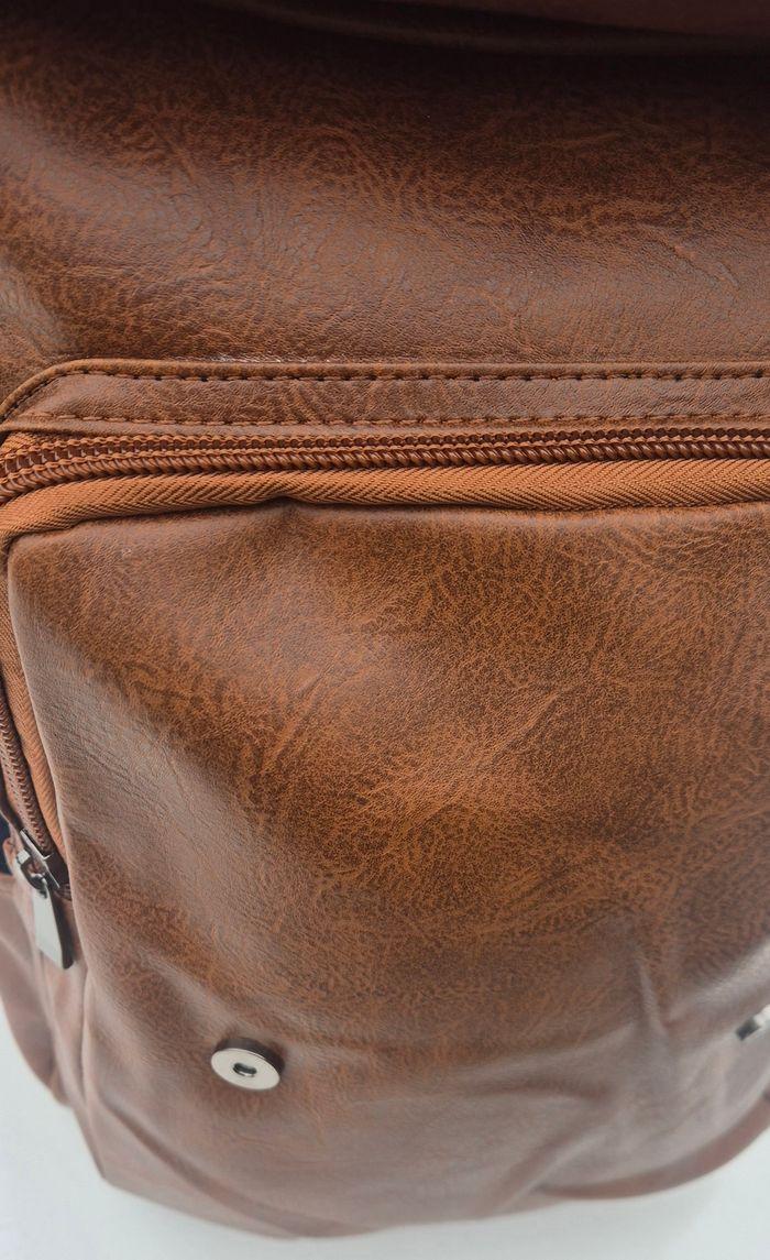 Sac à dos neuf en cuir pu très bonne qualité, avec câble usb intégré - photo numéro 6