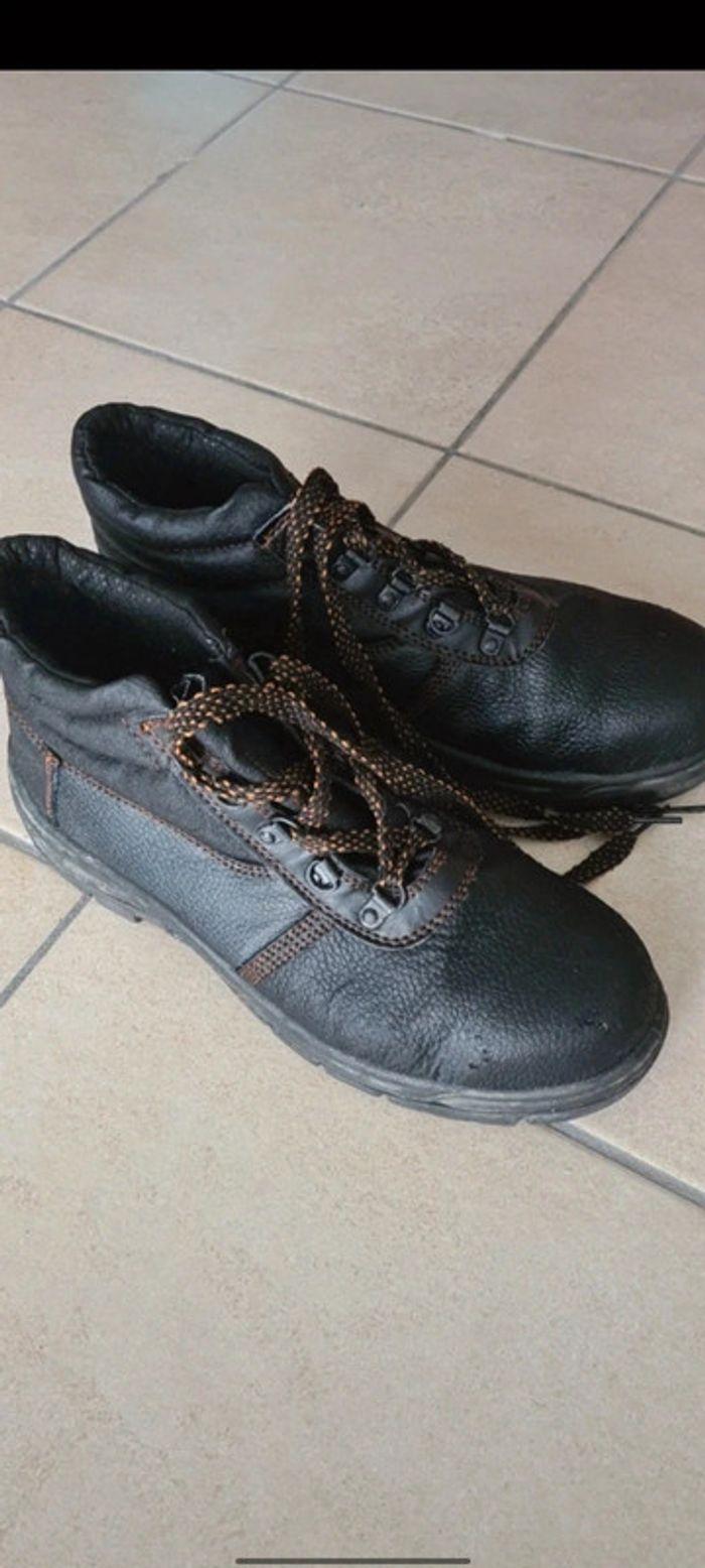 Chaussures de sécurité - photo numéro 1