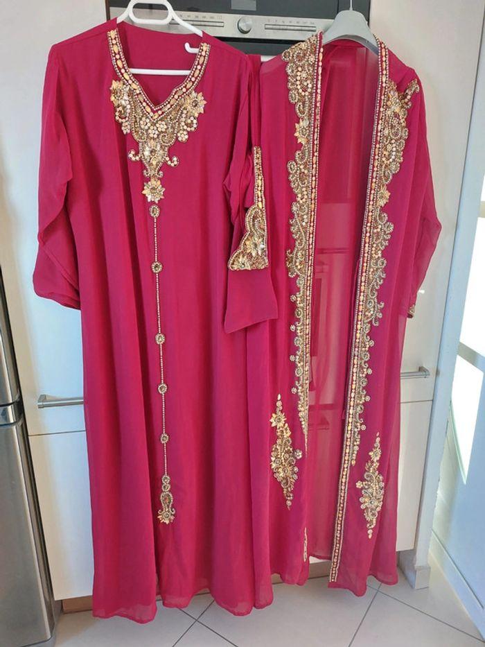 Caftan femme rouge et or  3 pièces - photo numéro 1