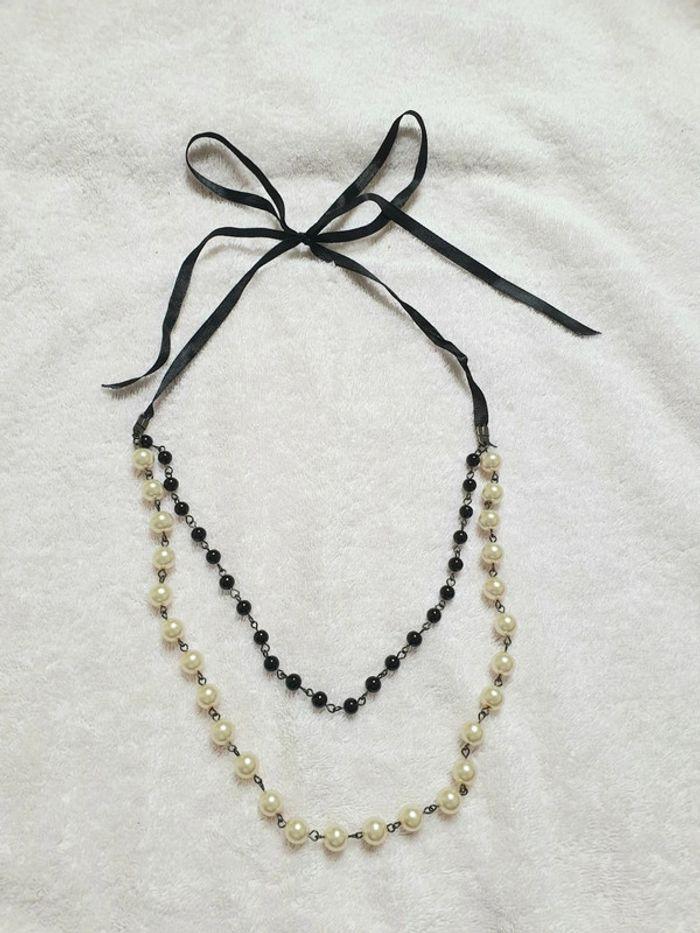 Collier perles blanches et noires - photo numéro 1