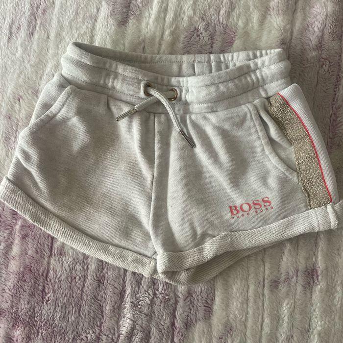 Short Hugo boss 2 ans - photo numéro 1