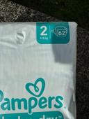 Couches Pampers taille 2