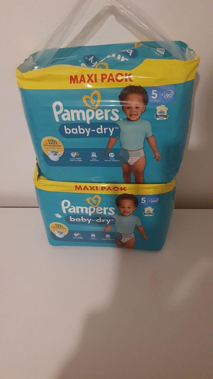 Lot Pampers taille 5 - photo numéro 1