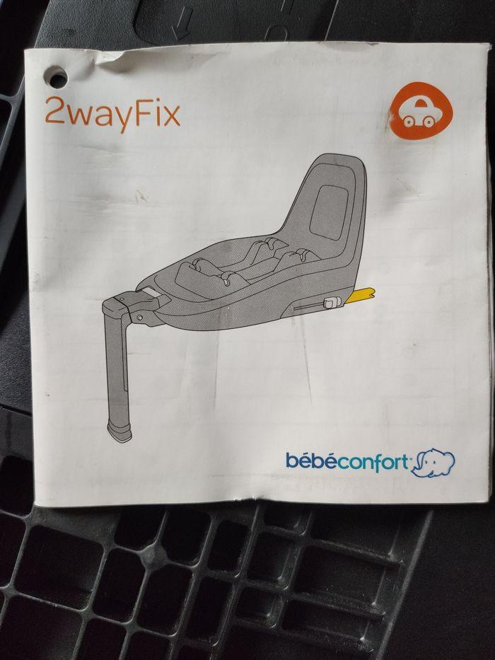 Base isofix 2 wayfix bébé confort - photo numéro 4