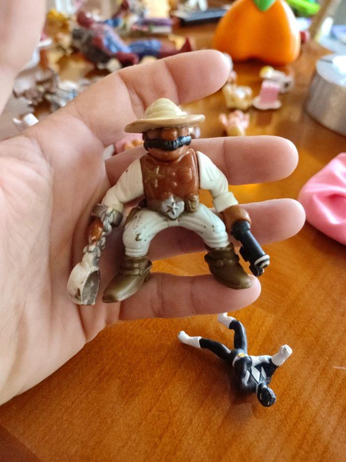 1996 Fisher price cow cowboy western clef menotte figurine chapeau blanc white étoile f p fp shérif - photo numéro 1