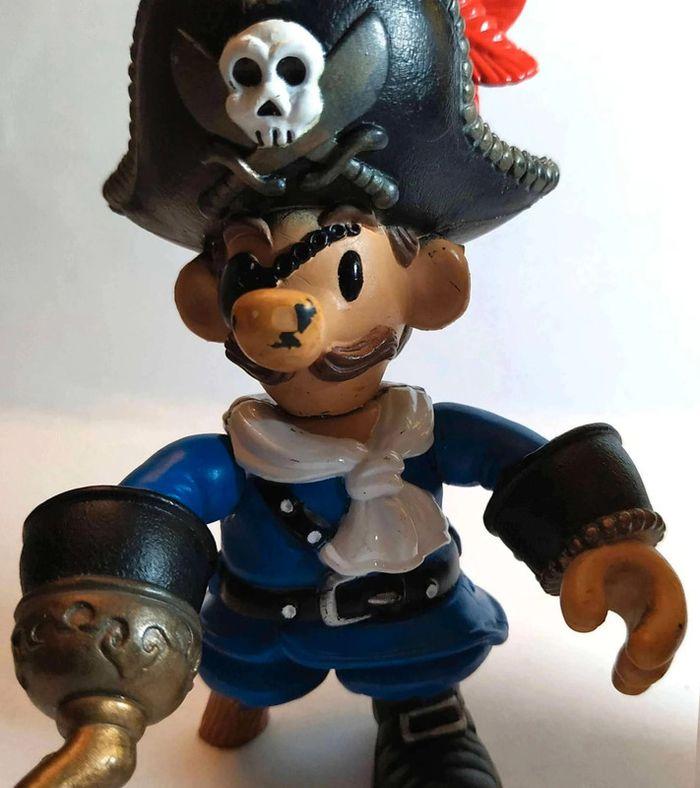 2  figurines  Vintage Keenway jouets  pirate  island - photo numéro 3