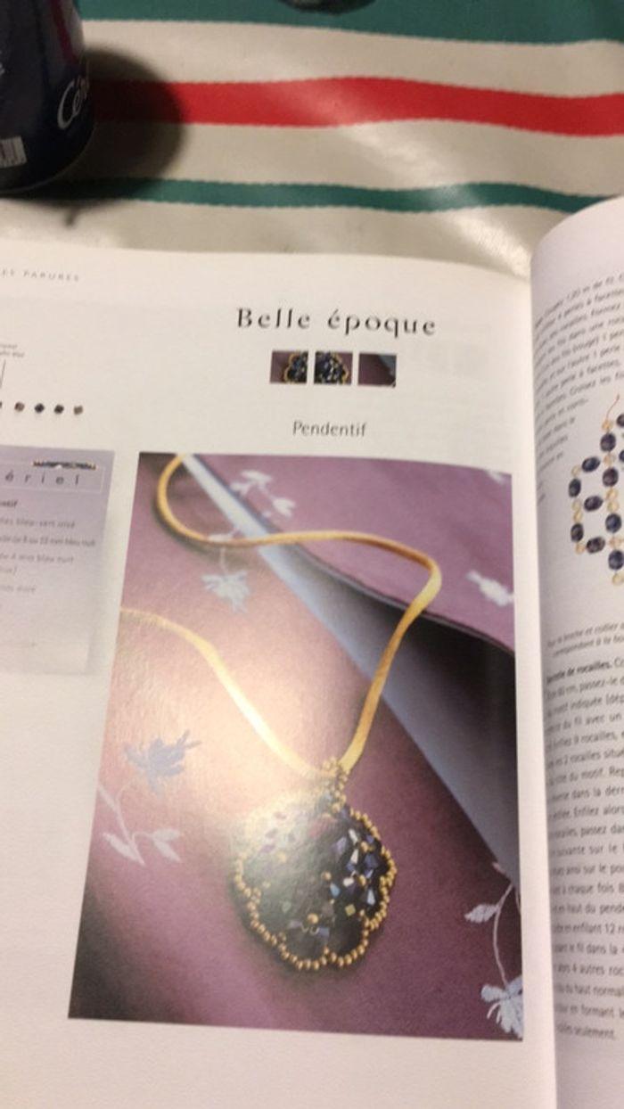 livre bijoux & accessoires en perles de cristal très bon état - photo numéro 8