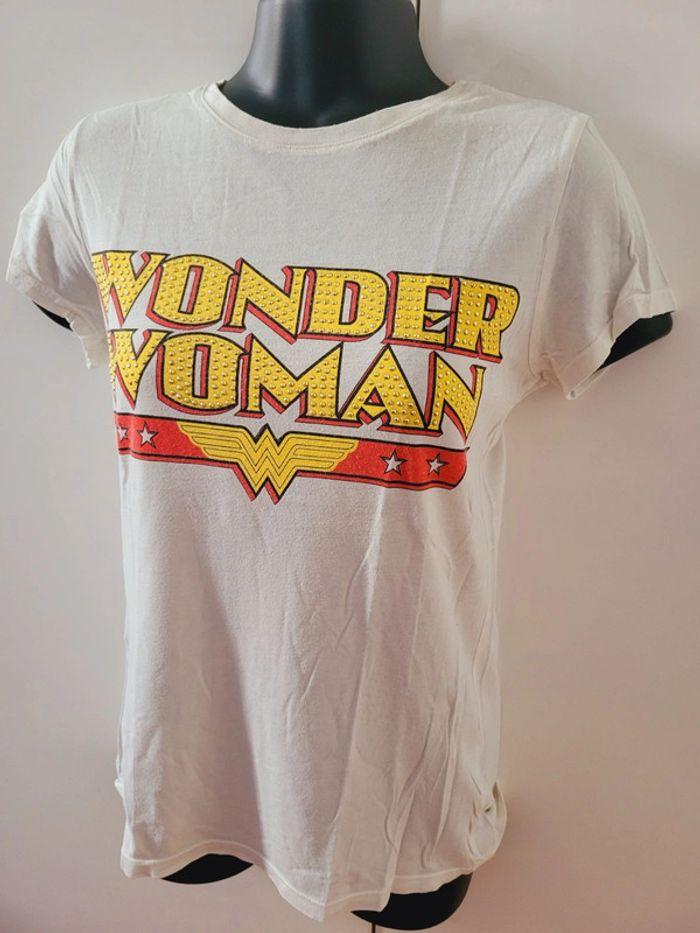 Tee shirt officiel DC universe Wonder Woman blanc strass paillettes - photo numéro 3