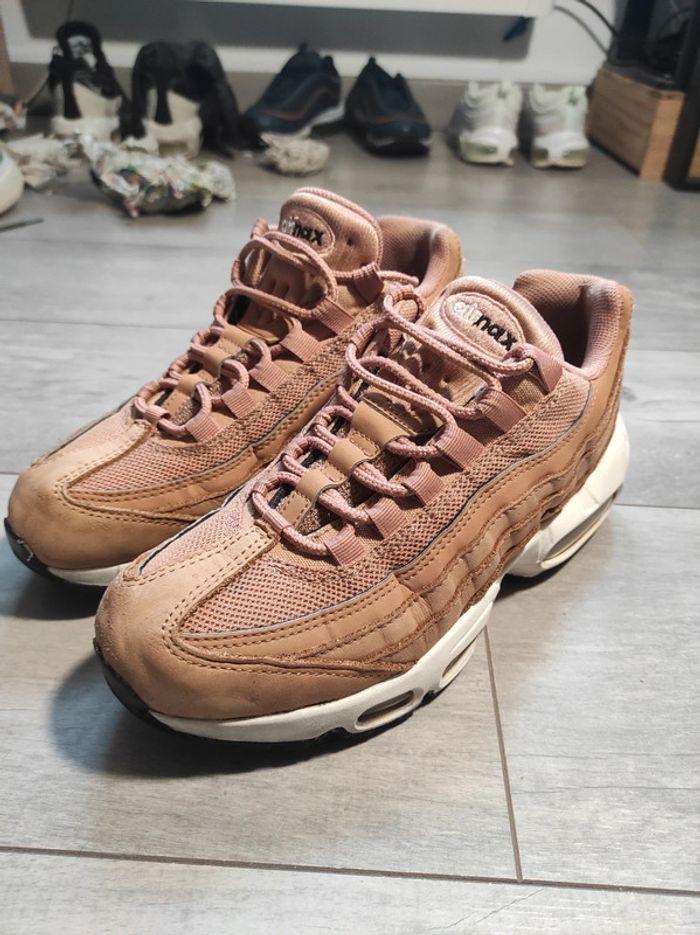 Basket Nike air max 95 femme pointure 38 parfait état Camel dusted clay - photo numéro 2