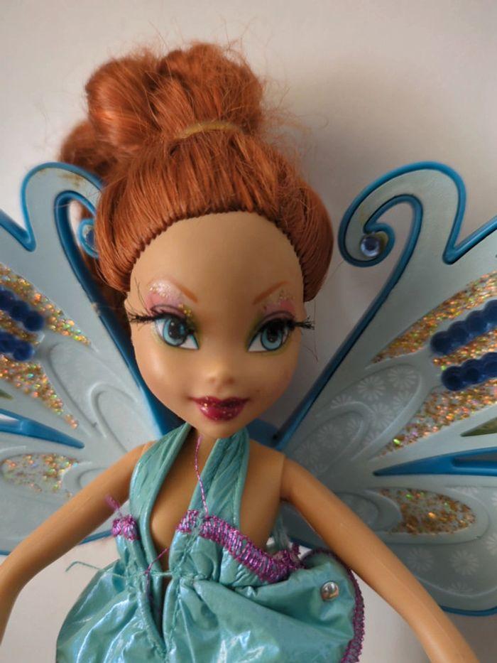 Poupée Winx Club Mattel Bloom Sing and N Sparkle - photo numéro 3