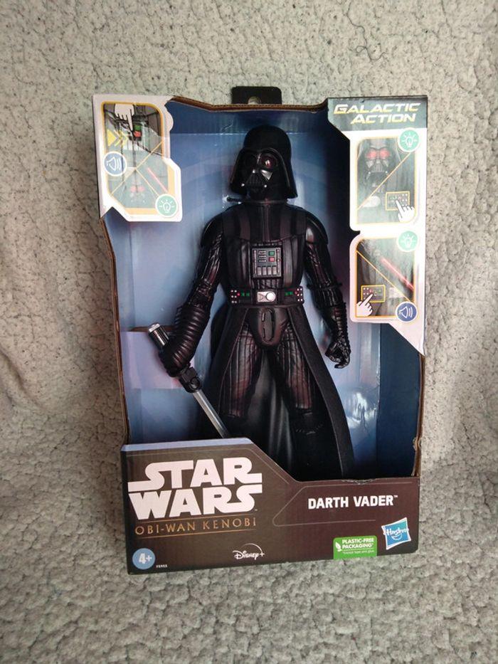 Figurine sonore et lumineuse Dark Vador Star Wars 4+ Hasbro - photo numéro 2