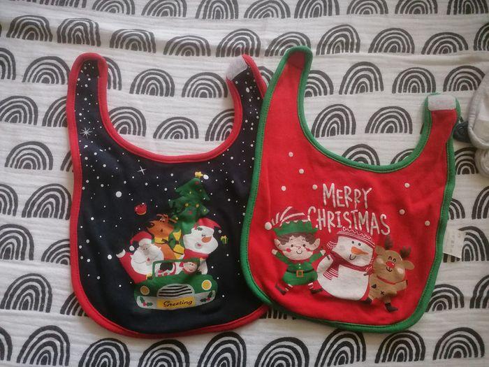 Lot de 2 bavoirs de noel