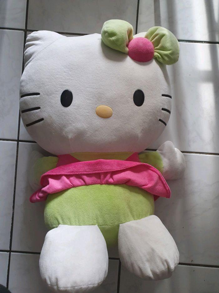 Peluche hello kitty 60 cm - photo numéro 1