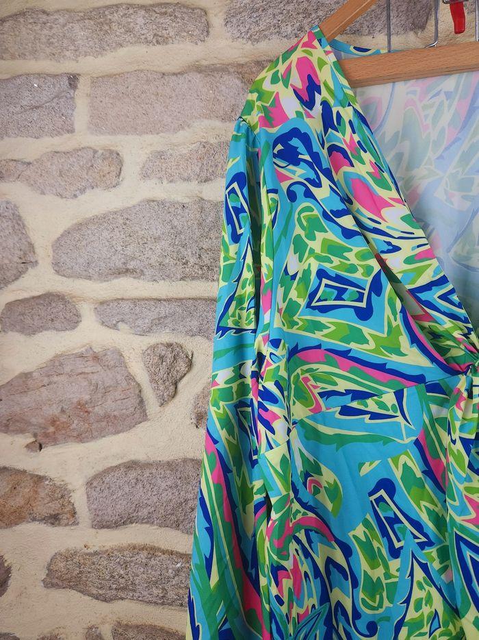 Robe torsadée multicolore manches bouffantes Femme taille 52 marque PrettyLittlething 🍬 - photo numéro 2