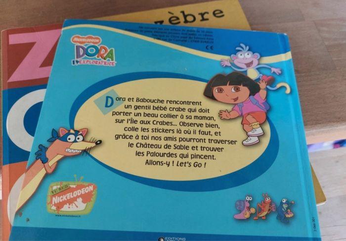 Livre dora et le bébé crabe - photo numéro 2