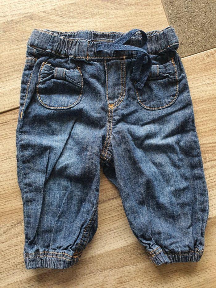 Jeans souple H&M taille 4-6 mois - photo numéro 1