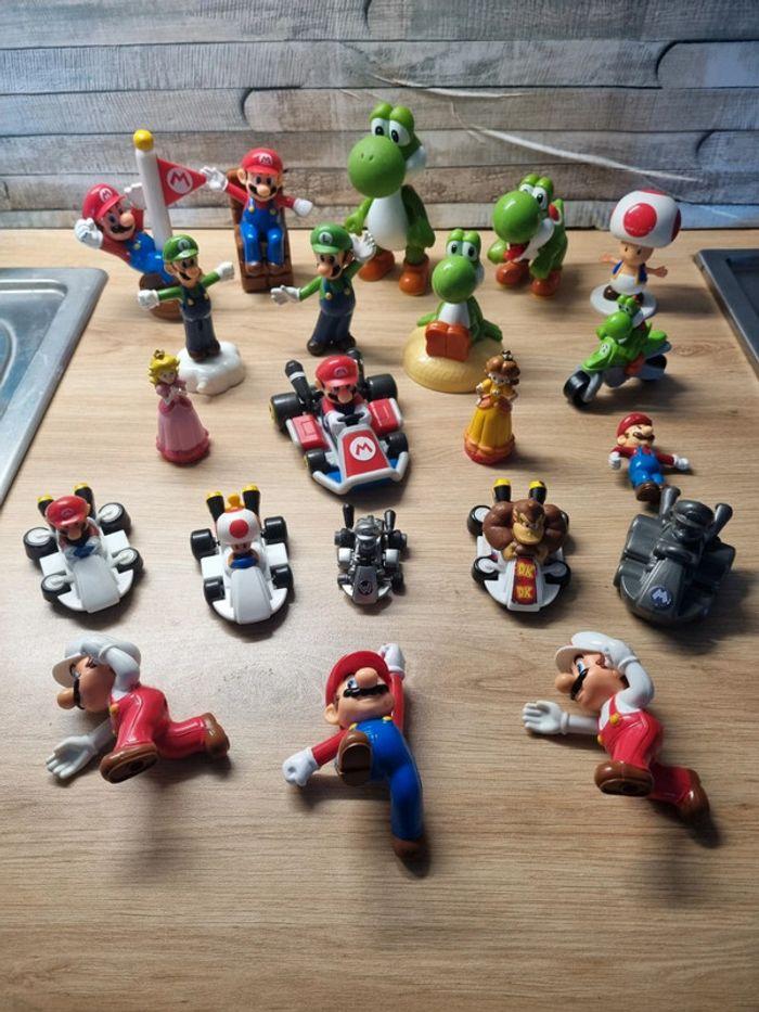 Lot de 21 figurines Super Mario Nintendo - photo numéro 1