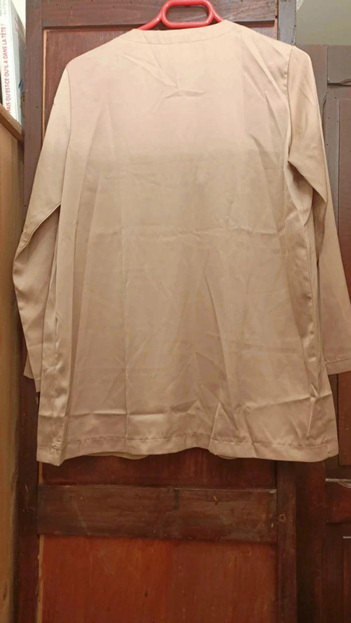 Blouse beige - photo numéro 3