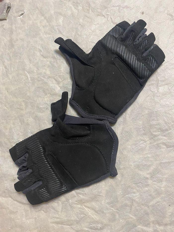 Gants de protection sport - photo numéro 1