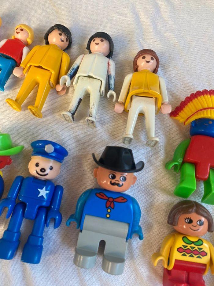 Lot de playmobil et lego - photo numéro 3