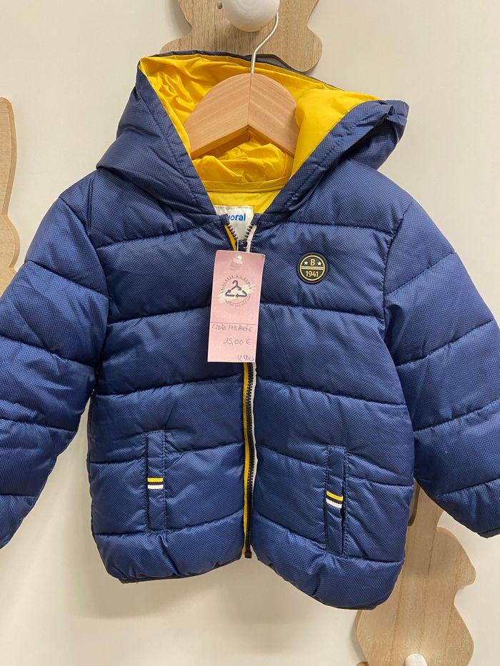 Manteau bleu  mayoral  12mois type doudoune. Très bon état 15€