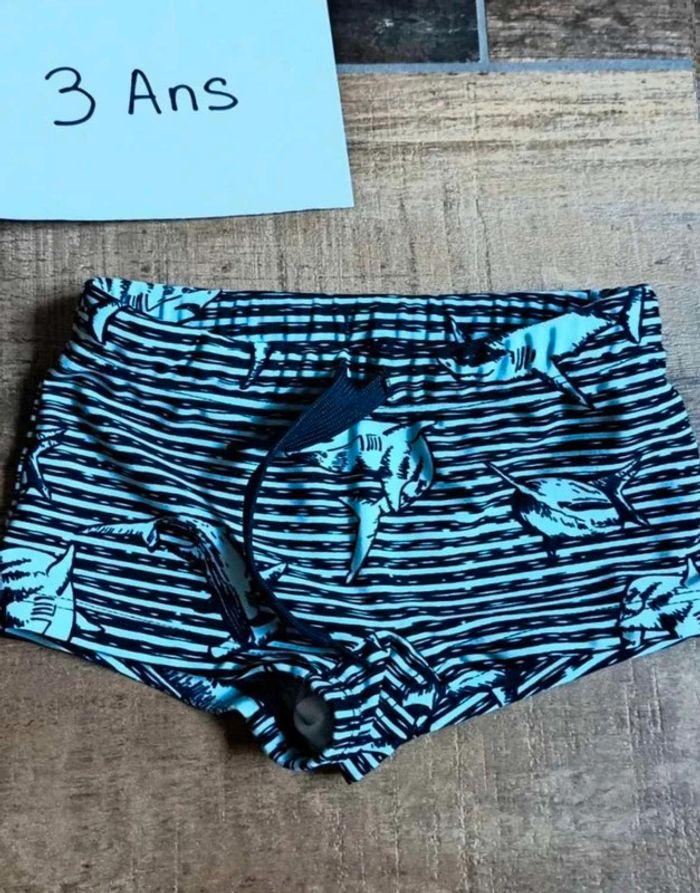 Short  bain  3  ans - photo numéro 2