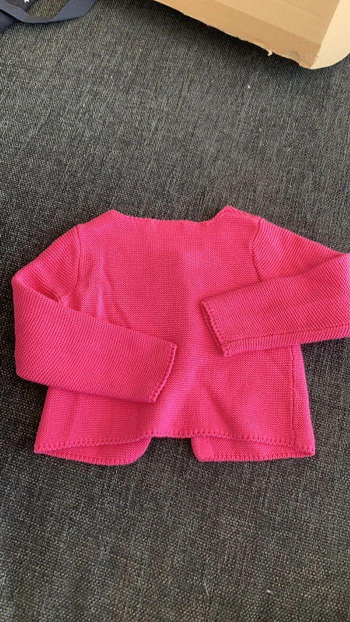 Cardigan rose fuchsia Jacadi, 18 mois en très bon état - photo numéro 5