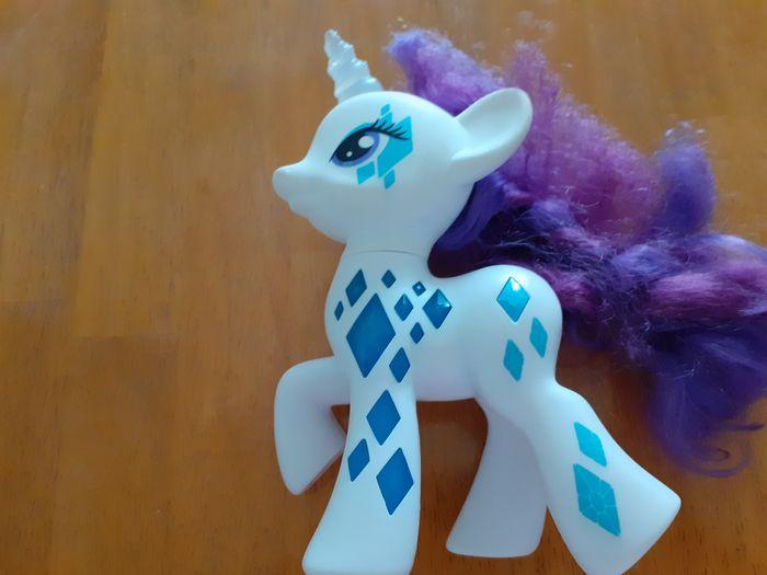 Hasbro Petit Poney Rarity Licorne Magique - photo numéro 2