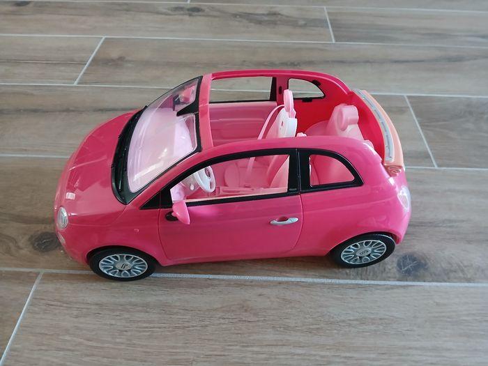 Voiture Fiat 500 de Barbie - photo numéro 2