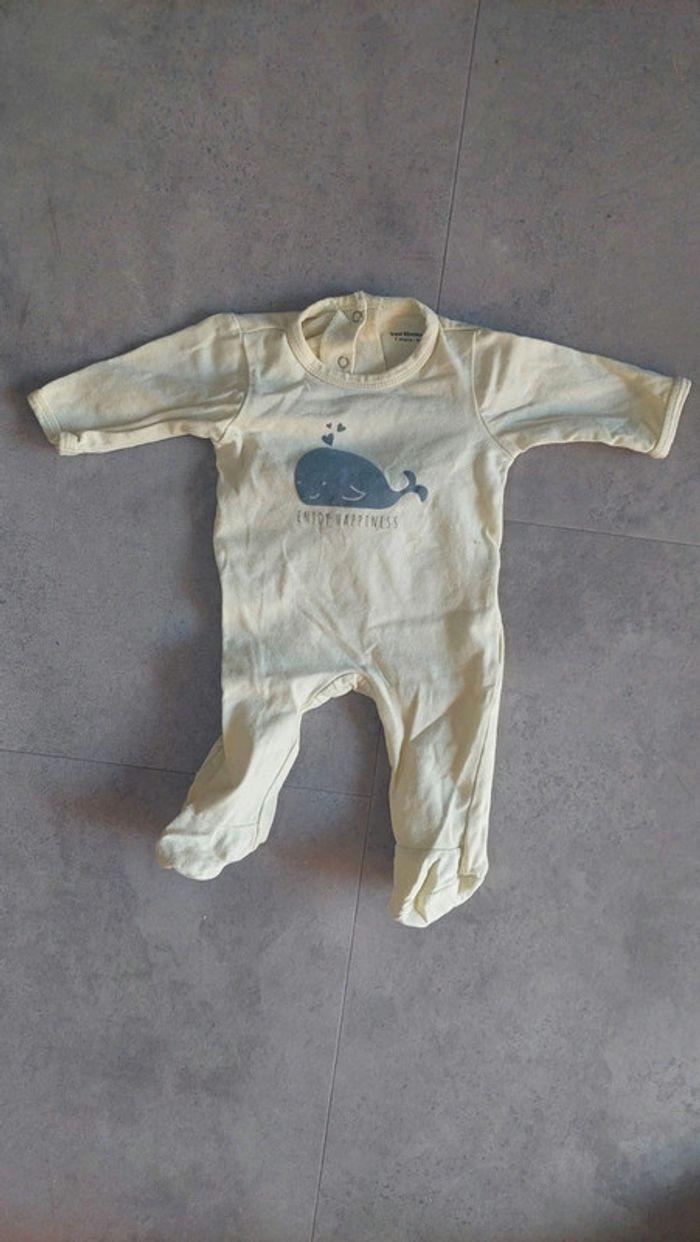 Lot 2 pyjamas 1 mois kiabi et verbaudet - photo numéro 9