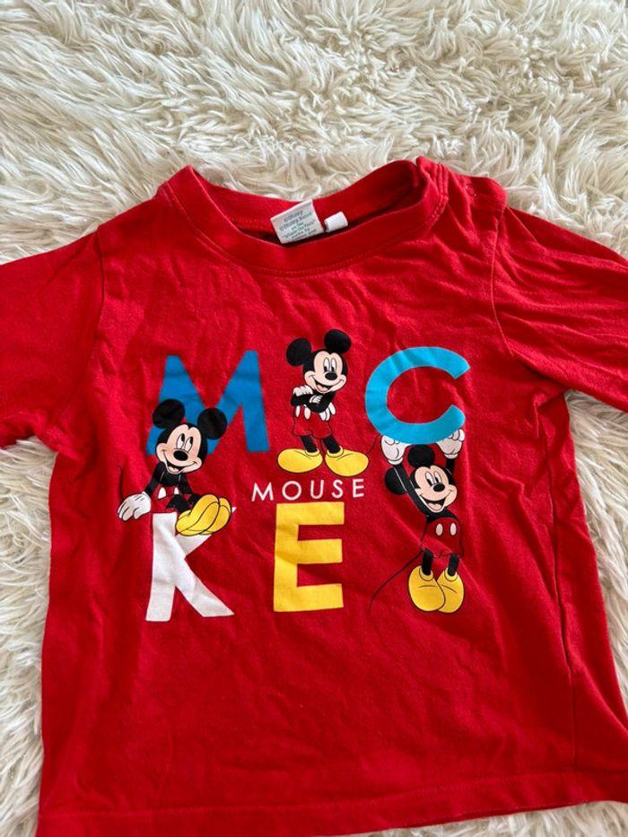 Joli teeshirt manches longues Disney taille 23 mois - photo numéro 2