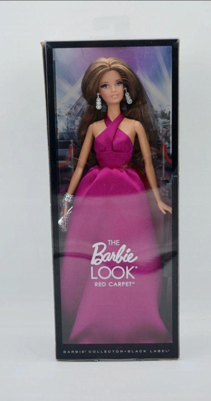 Poupée barbie red carpet magenta gown 2014 - photo numéro 1