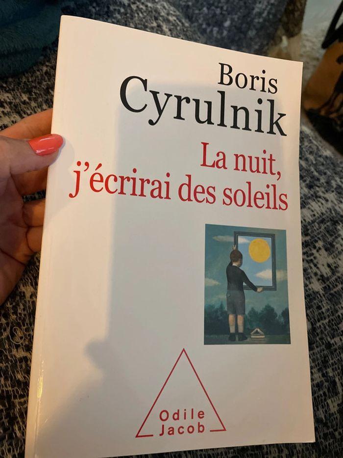 Livre de Boris Cyrulnik La nuit, j’écrirai des soleils - photo numéro 1