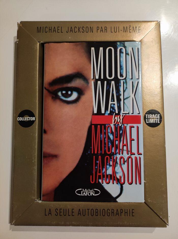 Livre Moon walk Michael Jackson collector - photo numéro 1