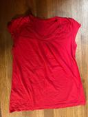 T-shirt rouge taille 42/44 mim