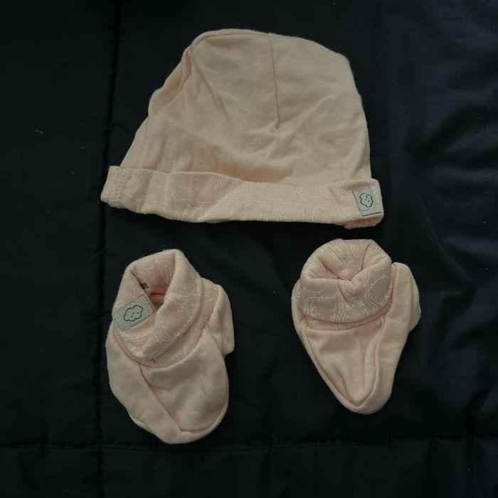 Ensemble bonnet chaussons - photo numéro 2