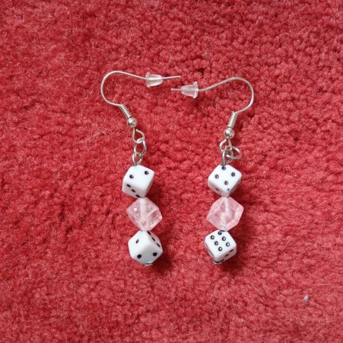 Boucles d'oreilles dés