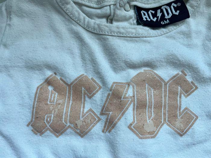 Tee shirt 6 mois ACDC - photo numéro 3