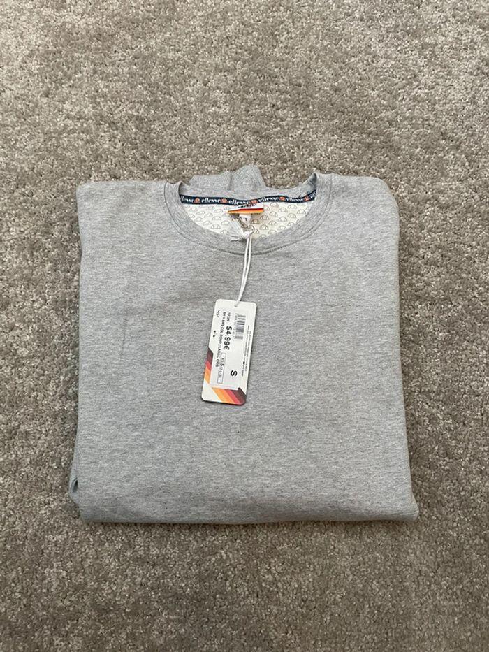 Sweat homme Ellesse taille S - photo numéro 1